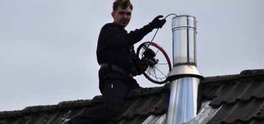 Tips selamat bekerja di atas atap bangunan